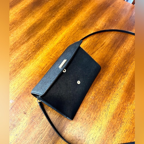 Kate spade cross body wallet - Picture 2 of 4